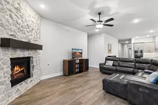 1812 Leo Dr, Van Alstyne, TX 75495 - Photo 18