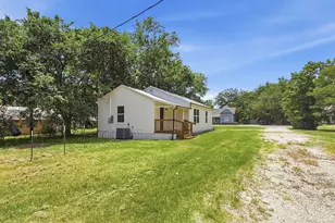 108 N Main St, Sadler, TX 76264 - Photo 14