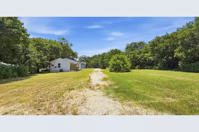 108 N Main Street, Sadler, TX 76264 - Photo 6