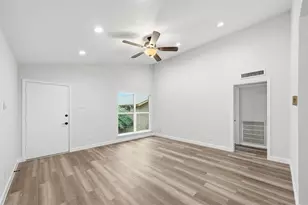 11410 Park Central Pl, Dallas, TX 75230 - Photo 10