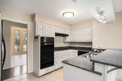 802 Pebblebrook Drive, Allen, TX 75002 - Photo 12