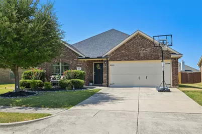 702 Sendero Drive, Arlington, TX 76002 - Photo 1