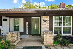 814 Rock Creek Dr, Euless, TX 76039 - Photo 6