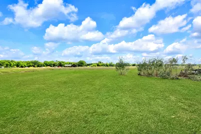 5304 E Line Road, Whitewright, TX 75491 - Photo 16