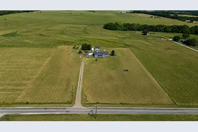 5304 E Line Road, Whitewright, TX 75491 - Photo 1