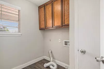 6915 W Cleburne Road, Fort Worth, TX 76133 - Photo 12