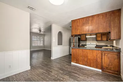 6915 W Cleburne Road, Fort Worth, TX 76133 - Photo 8