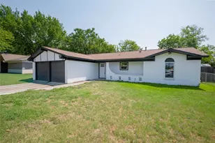 224 Southway Dr, Everman, TX 76140 - Photo 2