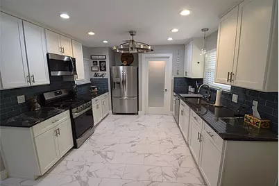 205 E 6th Street, Kaufman, TX 75142 - Photo 10