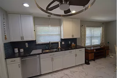 205 E 6th Street, Kaufman, TX 75142 - Photo 12