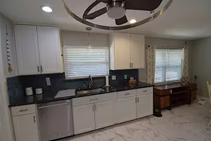 205 E 6th St, Kaufman, TX 75142 - Photo 12