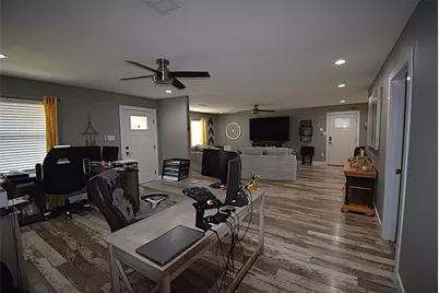 205 E 6th Street, Kaufman, TX 75142 - Photo 4