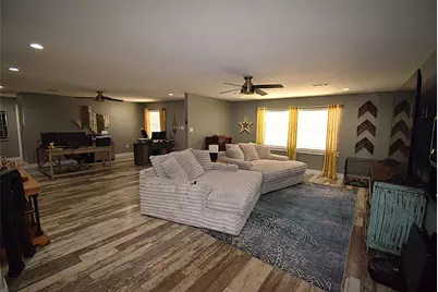 205 E 6th Street, Kaufman, TX 75142 - Photo 6