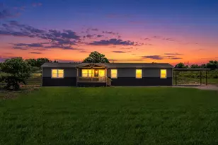 2004 Buffet Wy, Poolville, TX 76487 - Photo 4