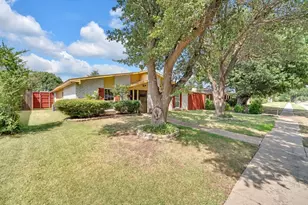 5013 Shannon Dr, The Colony, TX 75056 - Photo 2