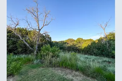 2401 Fox Court, Granbury, TX 76048 - Photo 8