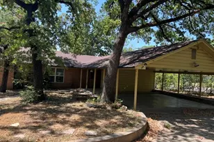 1203 Clover Ln, Denton, TX 76209 - Photo 2