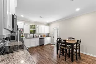 916 W Elm St, Denison, TX 75020 - Photo 10