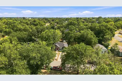 916 W Elm Street, Denison, TX 75020 - Photo 36