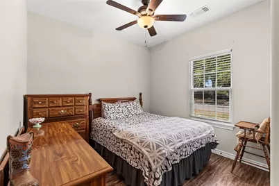 916 W Elm Street, Denison, TX 75020 - Photo 22