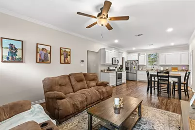 916 W Elm Street, Denison, TX 75020 - Photo 8