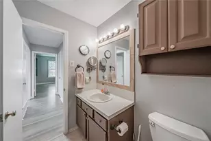 1233 Fair Oaks Dr, Irving, TX 75060 - Photo 22