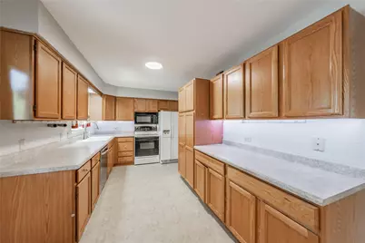 1233 Fair Oaks Drive, Irving, TX 75060 - Photo 16