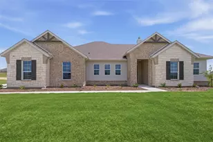 131 Big Sky Rd, Decatur, TX 76234 - Photo 1
