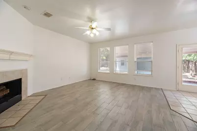 3913 Goose Creek Parkway, Garland, TX 75040 - Photo 10