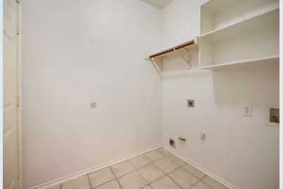 3913 Goose Creek Parkway, Garland, TX 75040 - Photo 34