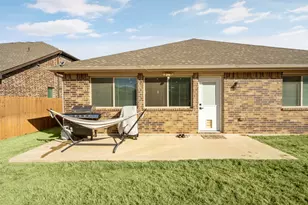 817 Cloverwood Dr, Fort Worth, TX 76036 - Photo 20