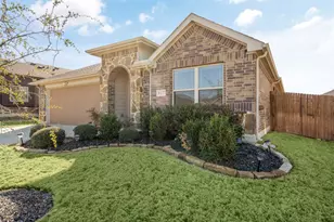 817 Cloverwood Dr, Fort Worth, TX 76036 - Photo 1