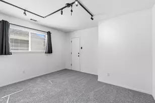 6705 Clear Springs Cir, Garland, TX 75044 - Photo 22