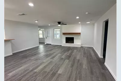 6201 Trail Lake Drive, Fort Worth, TX 76133 - Photo 2