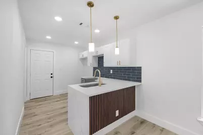 701 Chicago Avenue, Fort Worth, TX 76103 - Photo 4