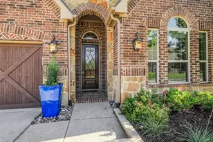 3613 Smith Ln, Flower Mound, TX 75028 - Photo 2
