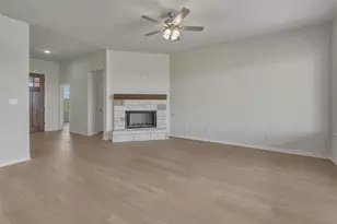 136 Hillview Trl, Decatur, TX 76234 - Photo 10