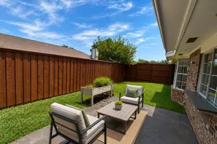 733 Middle Cove Dr, Plano, TX 75023 - Photo 14