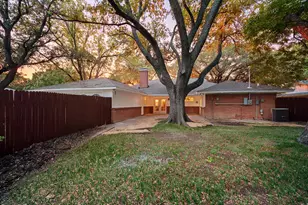3208 Timberview Rd, Dallas, TX 75229 - Photo 30