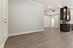 804 S 4th St, Bonham, TX 75418 - Photo 6