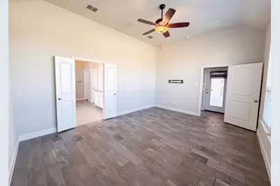 15133 Seventeen Lakes Boulevard, Fort Worth, TX 76262 - Photo 4