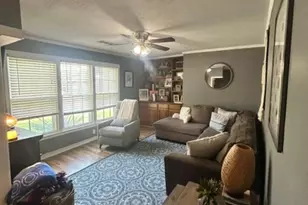 608 W Baldridge St, Ennis, TX 75119 - Photo 4