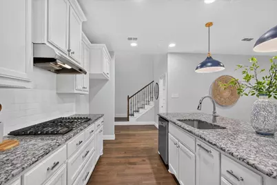 2873 Creekway Drive, Carrollton, TX 75010 - Photo 10