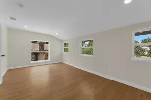 1820 Cedar Crest Blvd, Dallas, TX 75203 - Photo 22