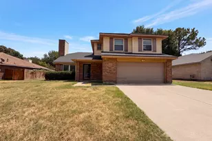 2831 Red Oak Dr, Grand Prairie, TX 75052 - Photo 1