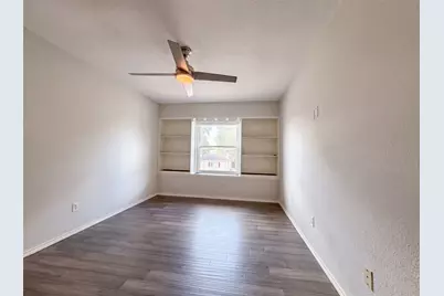 2831 Red Oak Drive, Grand Prairie, TX 75052 - Photo 12