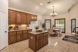 12240 Fairway Meadows Dr, Fort Worth, TX 76179 - Photo 8