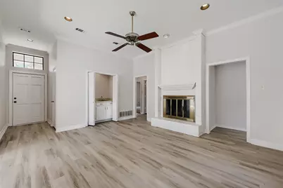 1021 Rio Grande Drive, Benbrook, TX 76126 - Photo 4