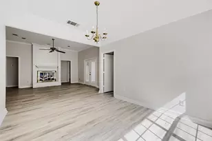 1021 Rio Grande Dr, Benbrook, TX 76126 - Photo 10