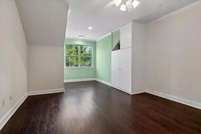 559 W Royal Lane, Irving, TX 75039 - Photo 22